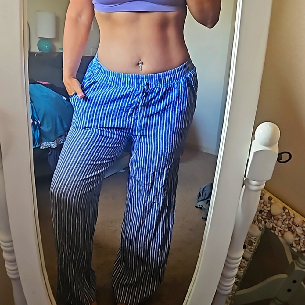 2 pairs of linen pants